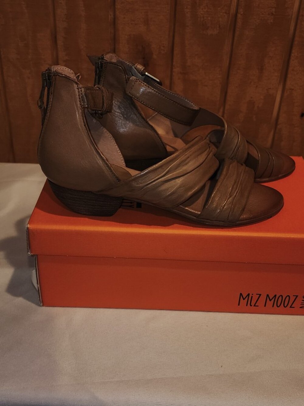 Miz Mooz Brown Leather Strappy Sandals 7.5